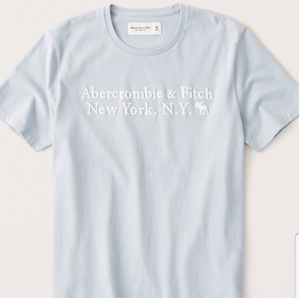 Man
Logo print T-shirt